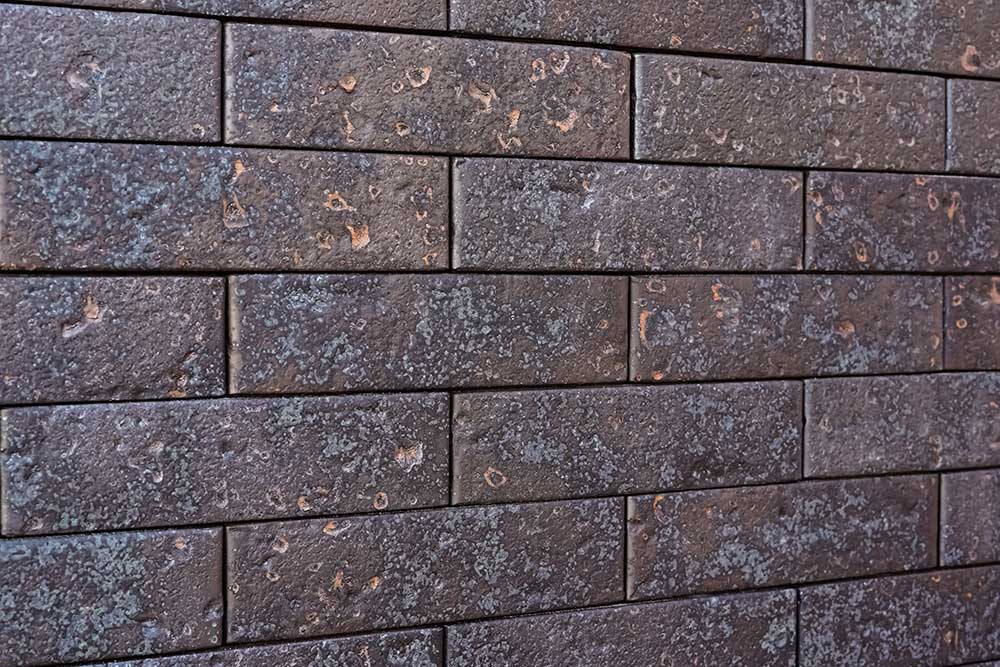 Кирпич Тайга Графит Магма 1НФ - облицовочный, графитовый